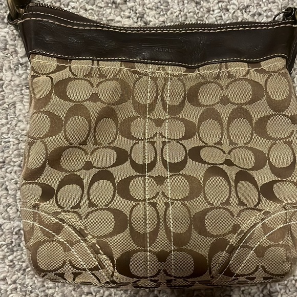 Authentic Coach bag - Picture 6 of 11